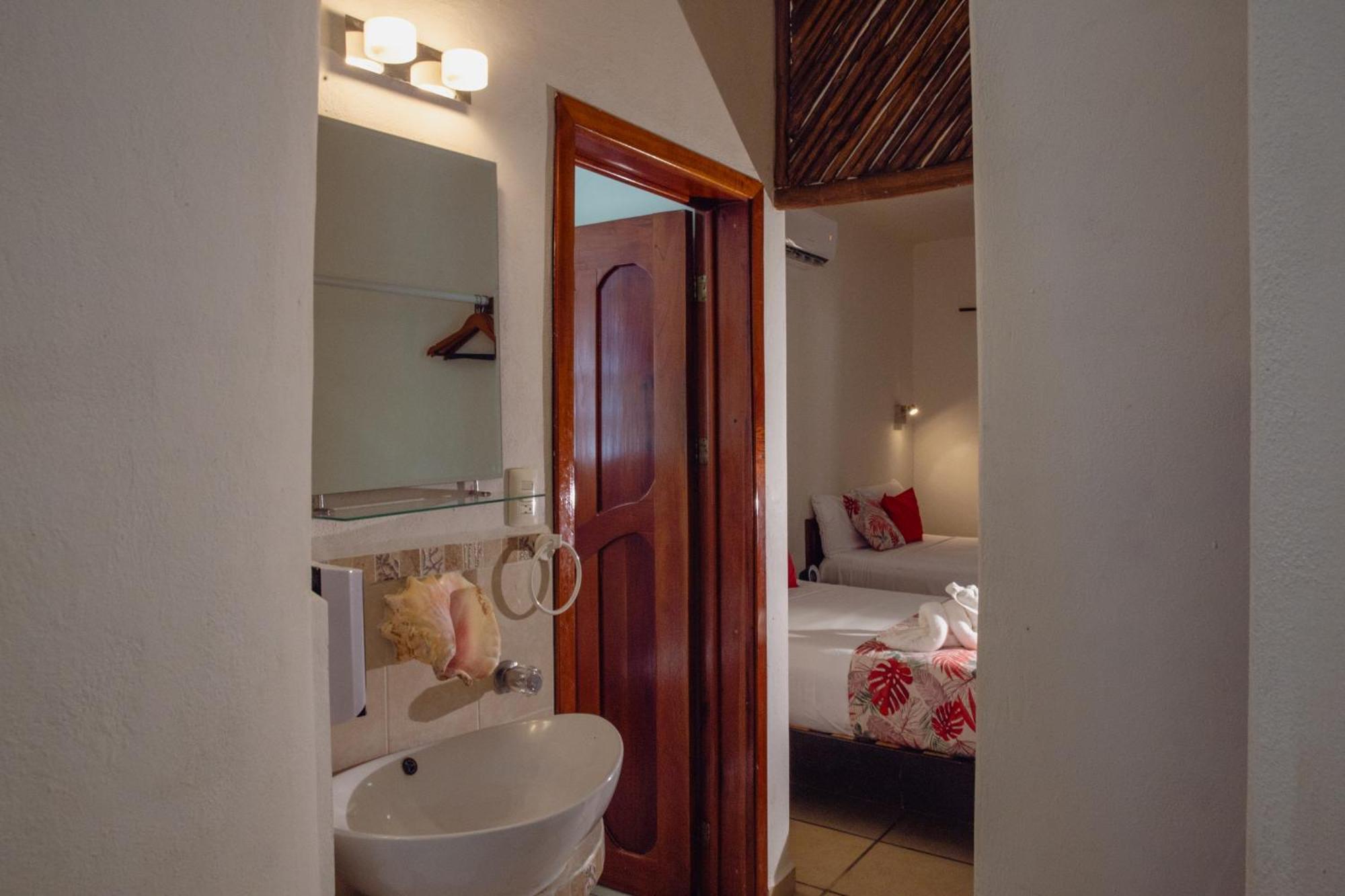 Hotel Aluxes Bacalar Esterno foto