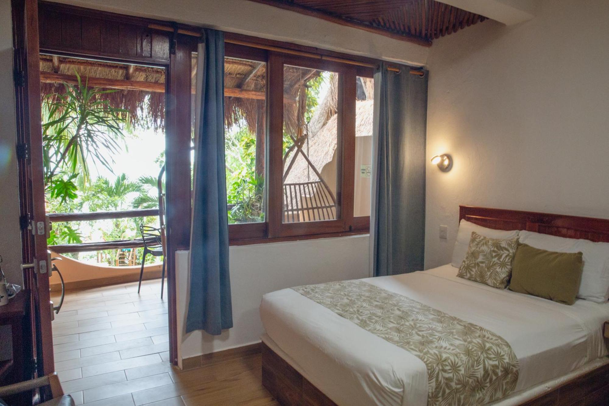 Hotel Aluxes Bacalar Esterno foto